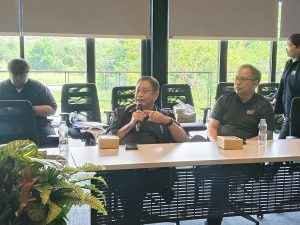 news_meeting_01_120569_006